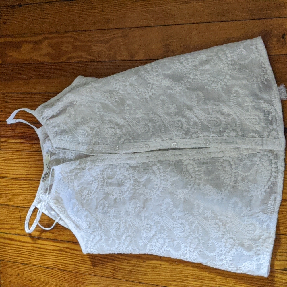White lace tank top